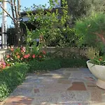 Charming In With Balcony Apartman Umag