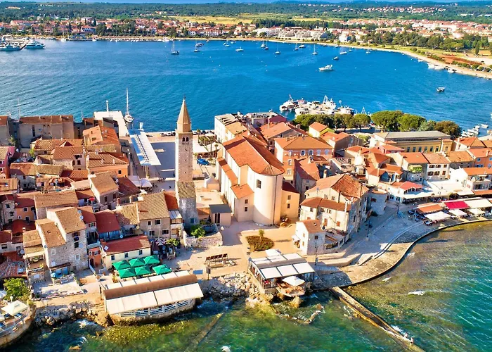 Charming In With Balcony 아파트 *